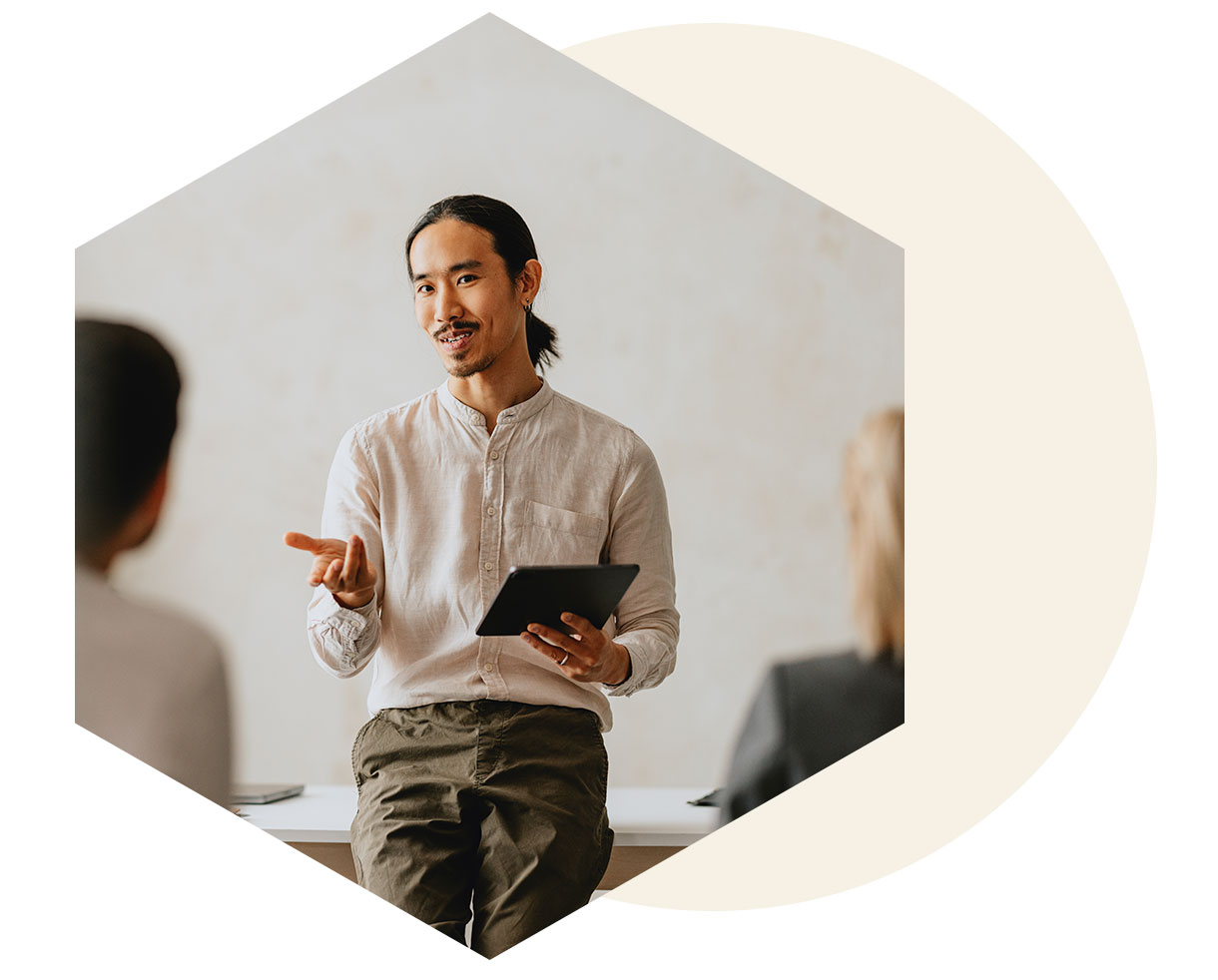 a leader who is certified in cultural intelligence
